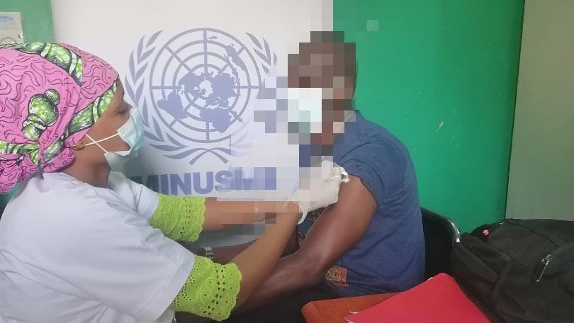 Mali- Nearly 70% of detainees in the Bamako central detention center vaccinated against COVID19, according to the results of a vaccination campaign by @UN_MINUSMA, in collaboration with the health district of commune III.