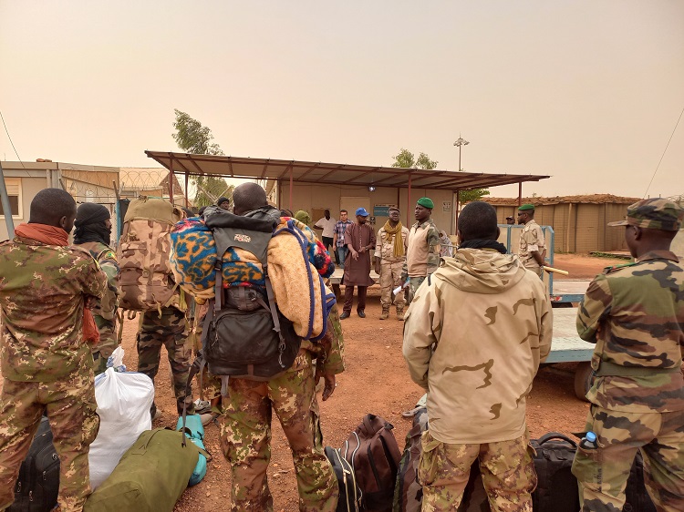 MINUSMA supports the implementation of the Agreement for Peace and Reconciliation in Mali. It facilitated the redeployment of 340 elements of the reconstituted Malian army in Kidal and Gao in favor of the restoration of state authority