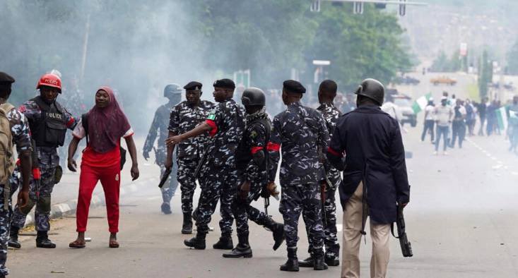 En Nigeria, miles de manifestantes han salido a las calles desde el 1 de agosto para expresar su frustración por el alto coste de la vida. Piden mejorar el sistema de gobernabilidad