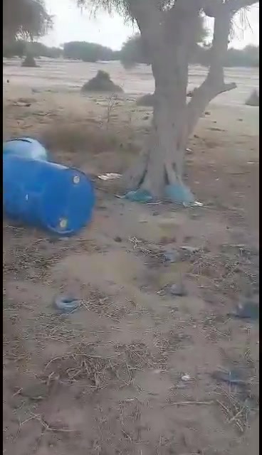 Ataque con drones Mali Kidal a unos 10 kilómetros al norte de Boghassa el 5 de agosto. Según su propia fuente, el objetivo atacado era un civil. Es interesante saber el tipo de munición utilizada dado el pequeño tamaño de los cráteres y los escombros visibles.