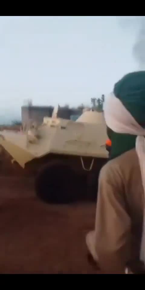 Mali: On the morning of August 19, in a series of coordinated attacks, JNIM militants took control of the Farabougou base (14.9004, -6.1522). Analysis of the images shows that they arrived through the northeast entrance of the base.