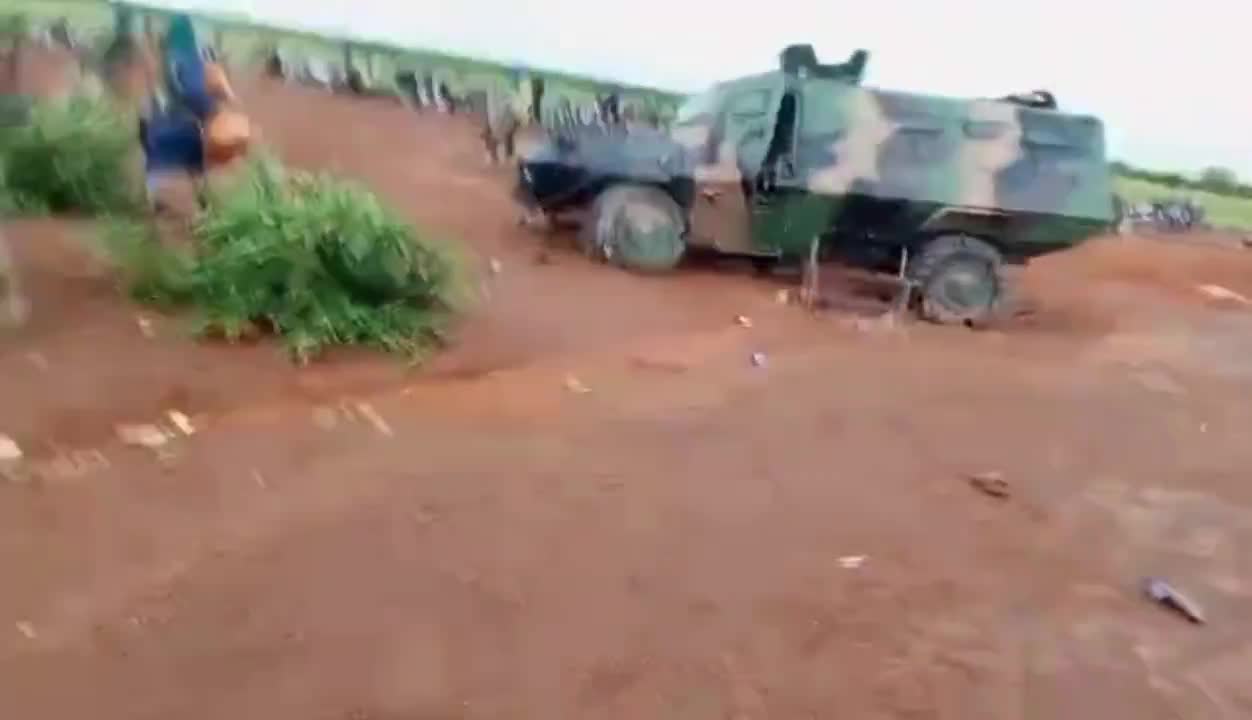 Burkina Faso : Al-Qaeda in Sahel (JNIM) raided Burkinabe Army base in Gomboro, Sourou Province. Mlitants seemingly captured at least one France-made  ACMAT Bastion 4x4 APC  (Armored Personnel Carrier) as well
