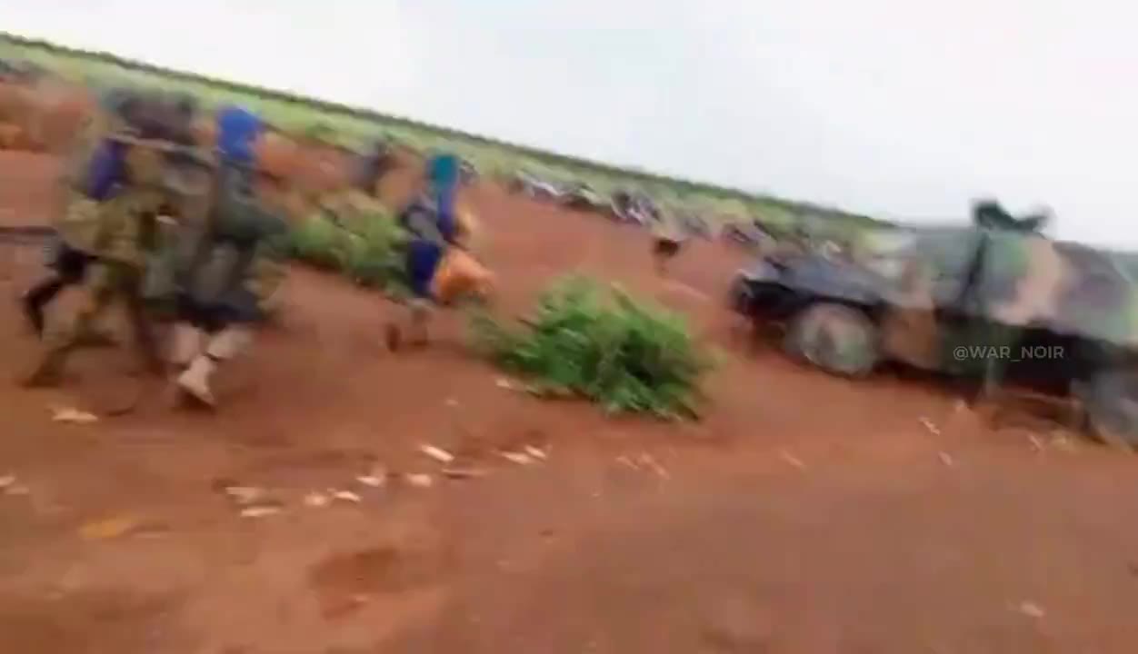 Burkina Faso : Al-Qaeda in Sahel (JNIM) raided Burkinabe Army base in Gomboro, Sourou Province. Mlitants seemingly captured at least one France-made  ACMAT Bastion 4x4 APC  (Armored Personnel Carrier) as well