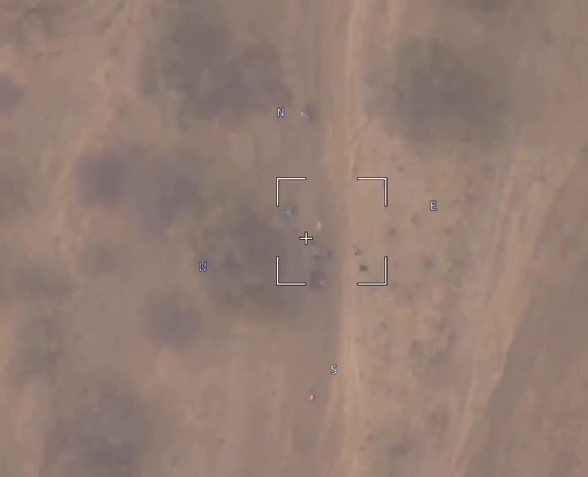 The Malian army carried out an airstrike on militants traveling by motorcycle in the Ménaka region