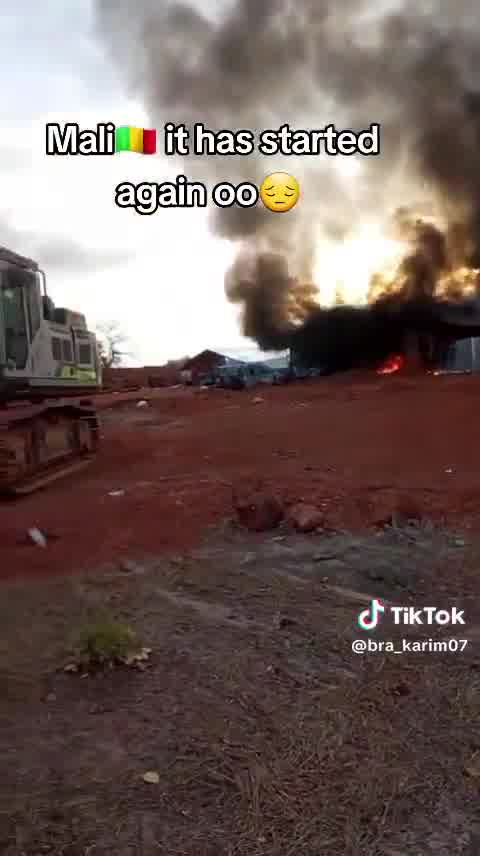 JNIM attacked a Chinese mining company in Narena. Nine Chinese nationals were reportedly kidnapped. The same site was attacked during the same period last year, when two Ghanaians and one Malian were killed