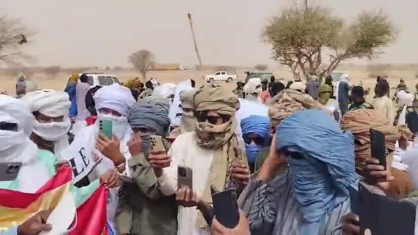 Demonstrations took place in Telhandak in the Kidal region this morning, May 24, 2026, to protest violations committed by the Malian army and the Russian Africa Corps against civilians in Azawad, as well as the use of banned cluster munitions during recent operations in Kidal and Timbuktu.
