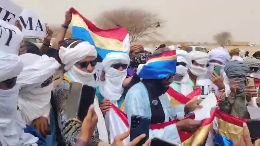 Demonstrations took place in Telhandak in the Kidal region this morning, May 24, 2026, to protest violations committed by the Malian army and the Russian Africa Corps against civilians in Azawad, as well as the use of banned cluster munitions during recent operations in Kidal and Timbuktu.