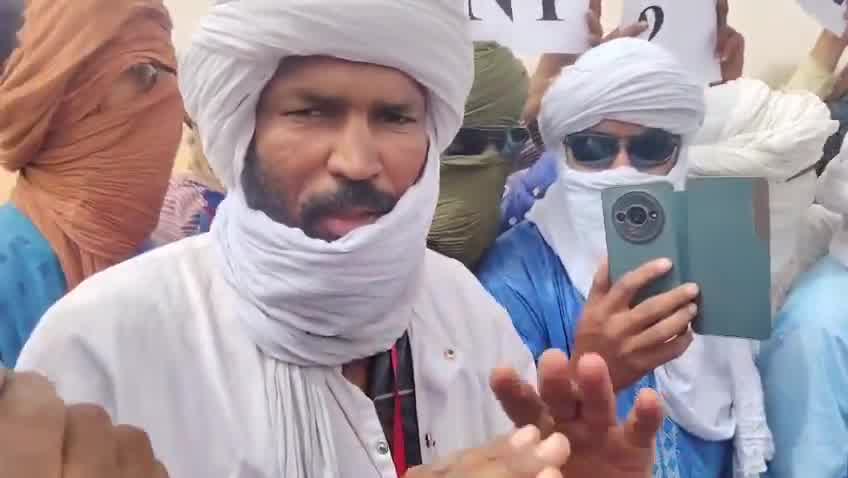 Demonstrations took place in Telhandak in the Kidal region this morning, May 24, 2026, to protest violations committed by the Malian army and the Russian Africa Corps against civilians in Azawad, as well as the use of banned cluster munitions during recent operations in Kidal and Timbuktu.