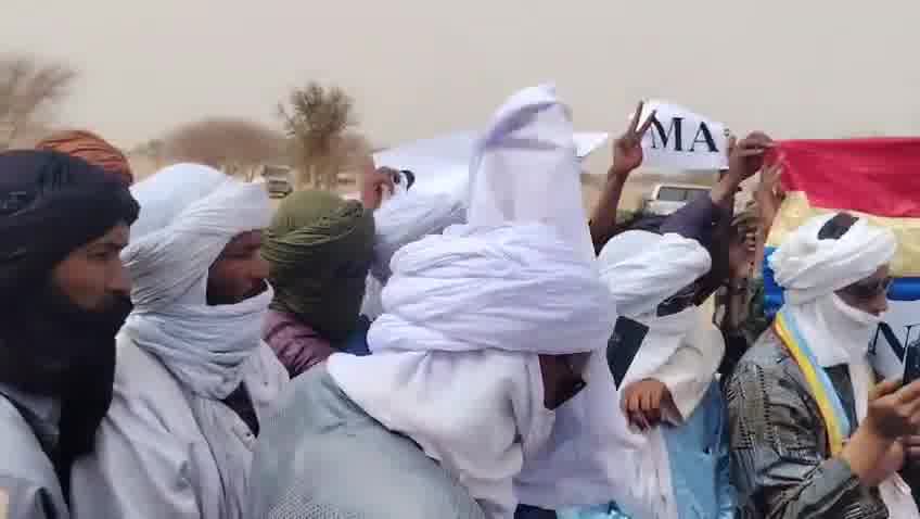 Demonstrations took place in Telhandak in the Kidal region this morning, May 24, 2026, to protest violations committed by the Malian army and the Russian Africa Corps against civilians in Azawad, as well as the use of banned cluster munitions during recent operations in Kidal and Timbuktu.