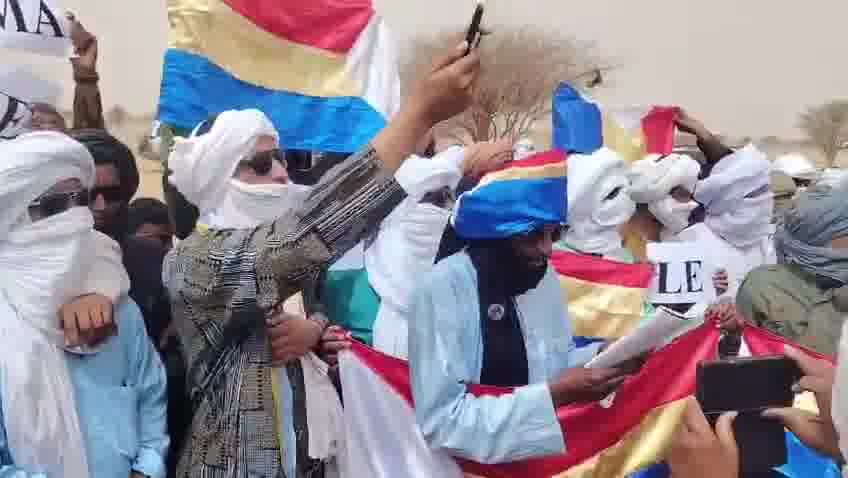 Demonstrations took place in Telhandak in the Kidal region this morning, May 24, 2026, to protest violations committed by the Malian army and the Russian Africa Corps against civilians in Azawad, as well as the use of banned cluster munitions during recent operations in Kidal and Timbuktu.