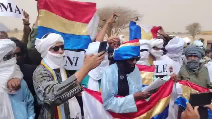 Demonstrations took place in Telhandak in the Kidal region this morning, May 24, 2026, to protest violations committed by the Malian army and the Russian Africa Corps against civilians in Azawad, as well as the use of banned cluster munitions during recent operations in Kidal and Timbuktu.