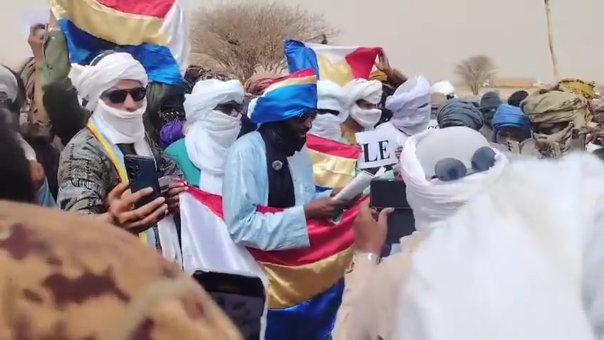 Demonstrations took place in Telhandak in the Kidal region this morning, May 24, 2026, to protest violations committed by the Malian army and the Russian Africa Corps against civilians in Azawad, as well as the use of banned cluster munitions during recent operations in Kidal and Timbuktu.