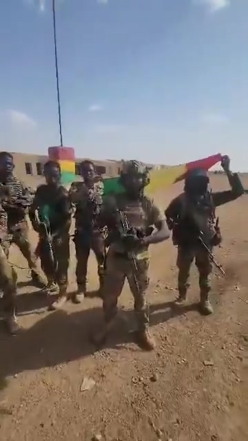 Mali: FLA/JNIM forces look to have withdrawn from Anefis and the town is back in FAMa/Africa Corps hands. The convoy continues to approach, and will likely arrive unharmed