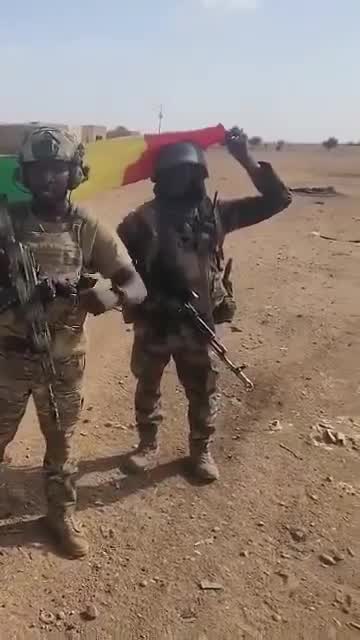 Mali: FLA/JNIM forces look to have withdrawn from Anefis and the town is back in FAMa/Africa Corps hands. The convoy continues to approach, and will likely arrive unharmed