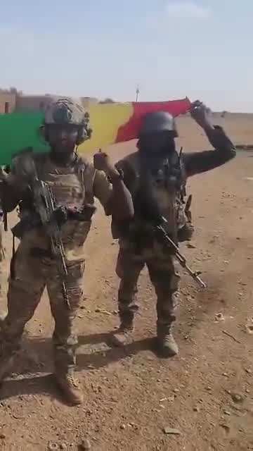 Mali: FLA/JNIM forces look to have withdrawn from Anefis and the town is back in FAMa/Africa Corps hands. The convoy continues to approach, and will likely arrive unharmed