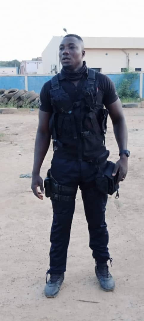 Burkina Faso, Ouagadougou: Police Sergeant Guy Compaoré was buried today in Tanghin-Dassouri. On July 21, his combat unit/BAC, stationed near Tikare in Bam province, was attacked by JNIM, resulting in his death